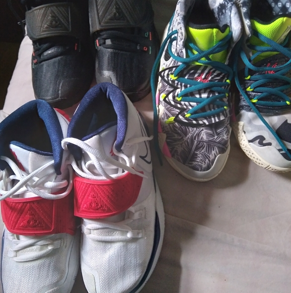 Boys sneakers kyrie irvings